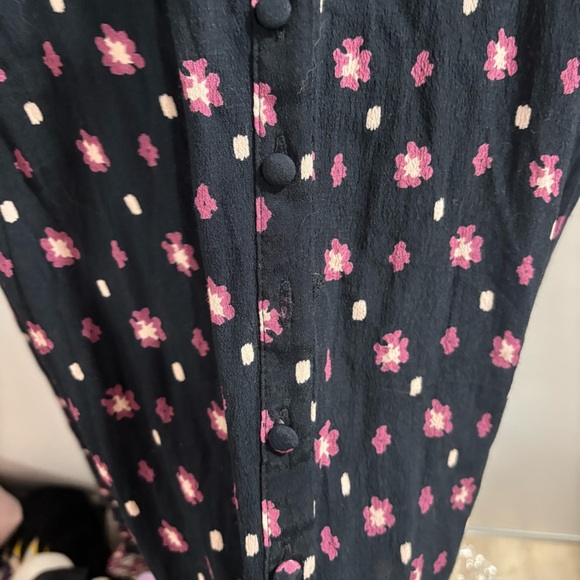 Free people boho Black and pink floral midi dress size large one button missing - Picture 5 of 7